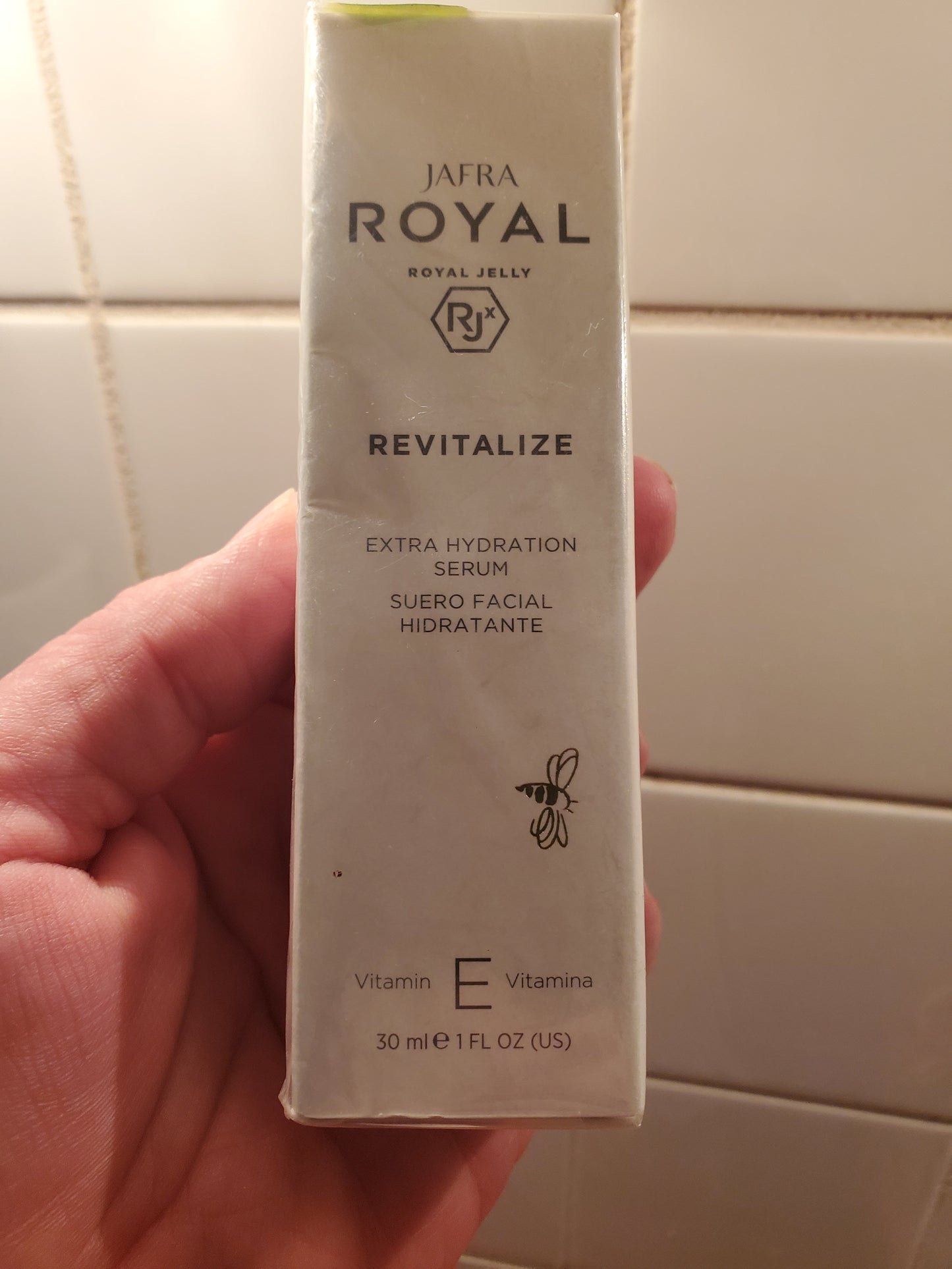 New Jafra Royal Revitalize Extra Hydration Serum